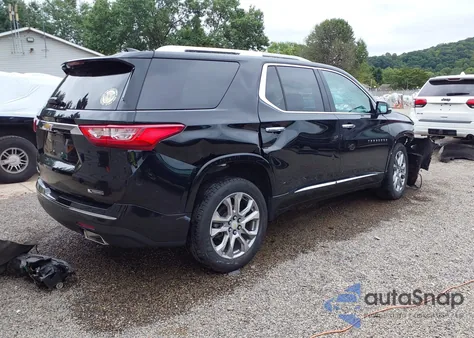 2018 Chevrolet Traverse Premier z USA, uszkodzony, nr VIN 1GNEVJKW4JJ256773